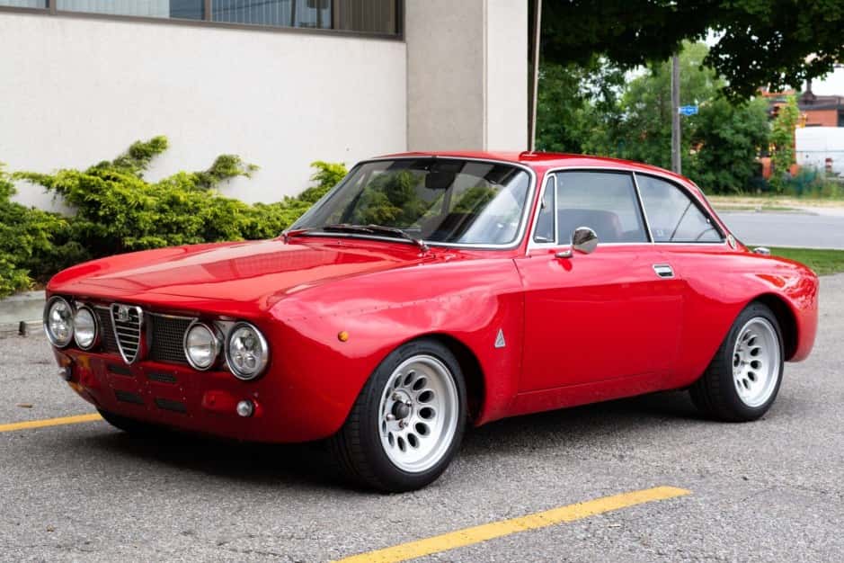 1975 Alfa Romeo 105/115 Series Coupe sold for $80,000