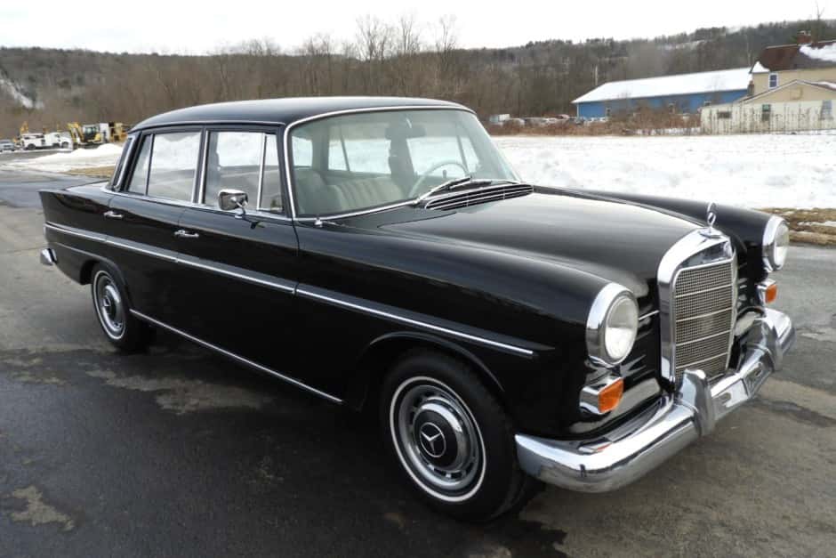 1966 Mercedes-Benz W110 sold for $16,000
