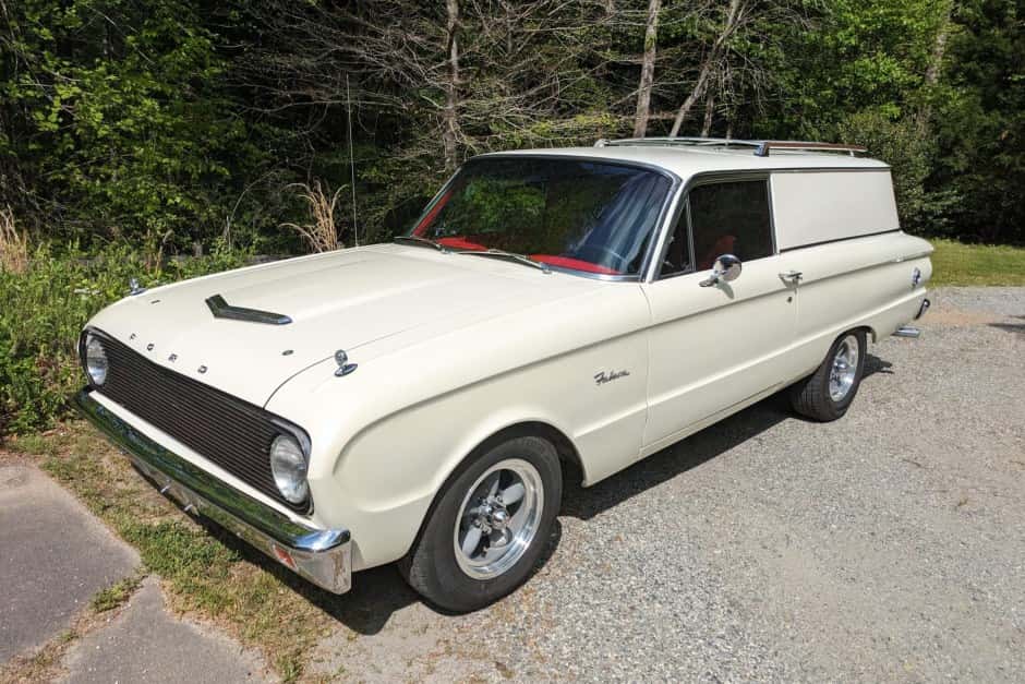 1962 Ford Falcon sold for $13,850