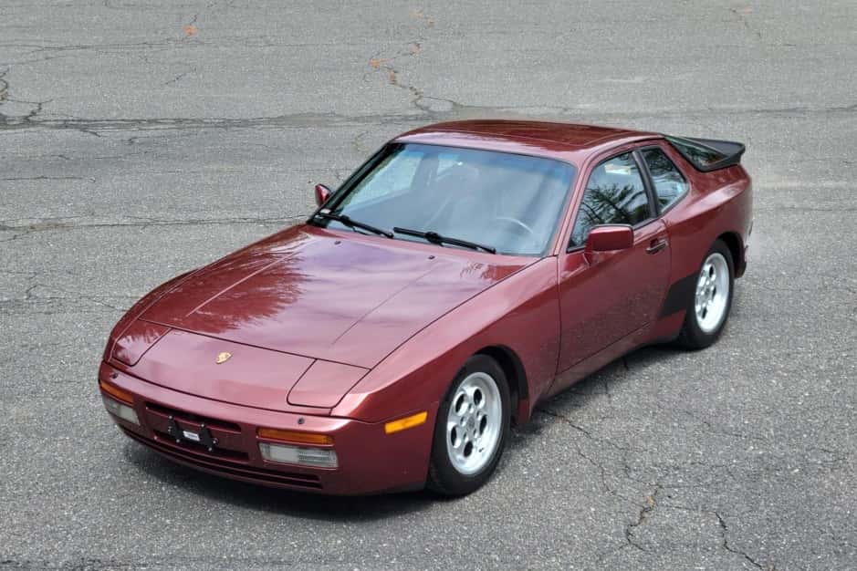 1986 Porsche 944 Turbo sold for $24,250