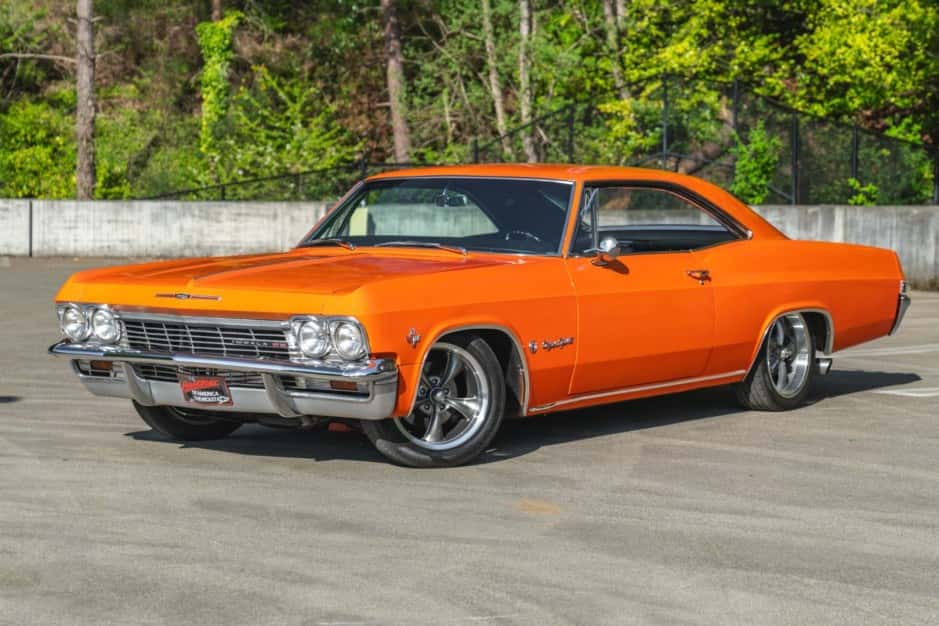 1965 Chevrolet Impala sold for $23,250