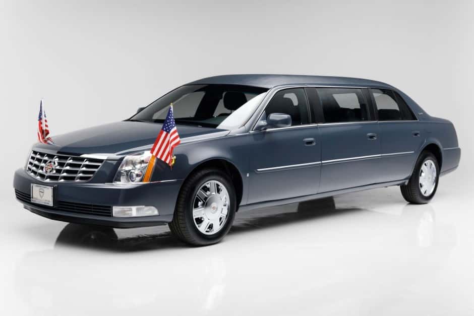 2008 Cadillac DTS sold for $16,431