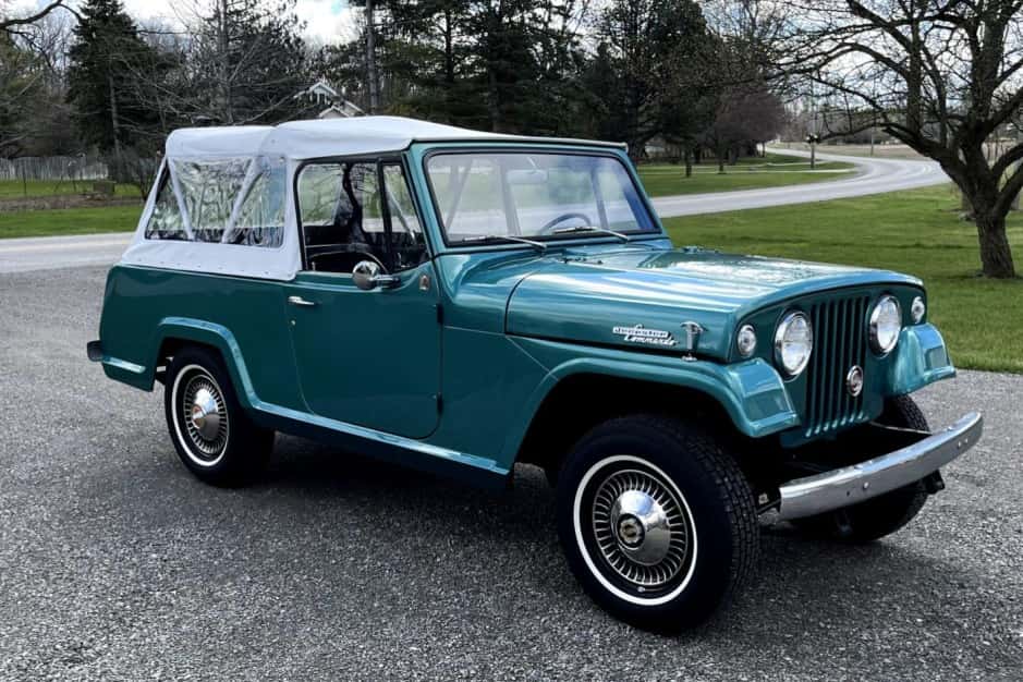 1969 Jeep Jeepster Commando sold for $24,250
