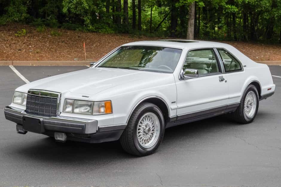 1991 Lincoln Continental Mark VII & Mark VII sold for $14,000