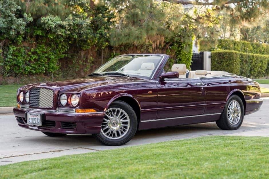 2000 Bentley Azure sold for $47,000