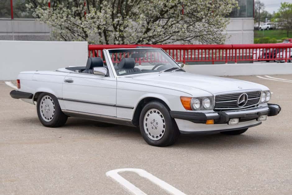 1986 Mercedes-Benz R107 SL sold for $13,750