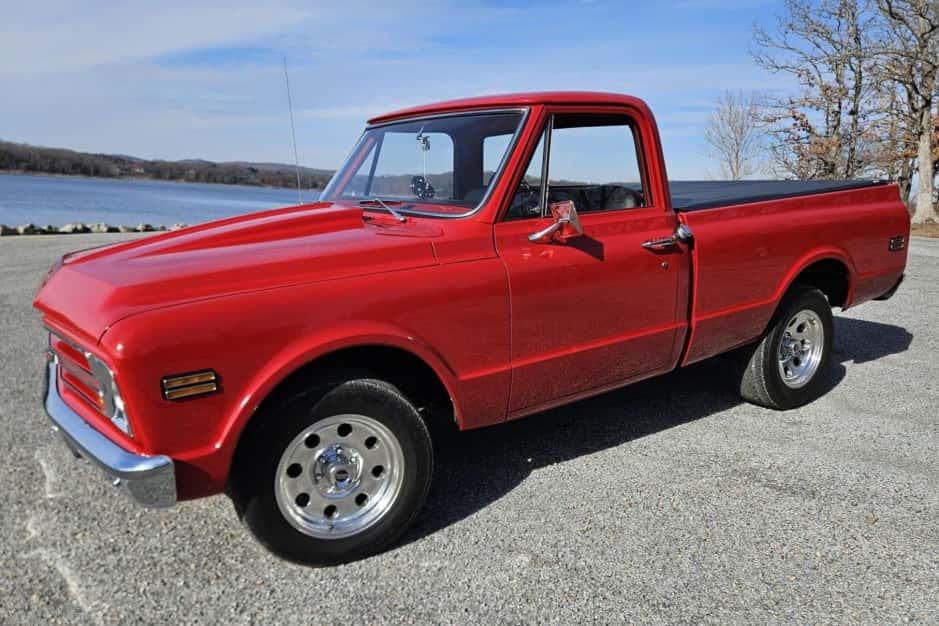 1968 Chevrolet C/K (1967-1972) sold for $29,600