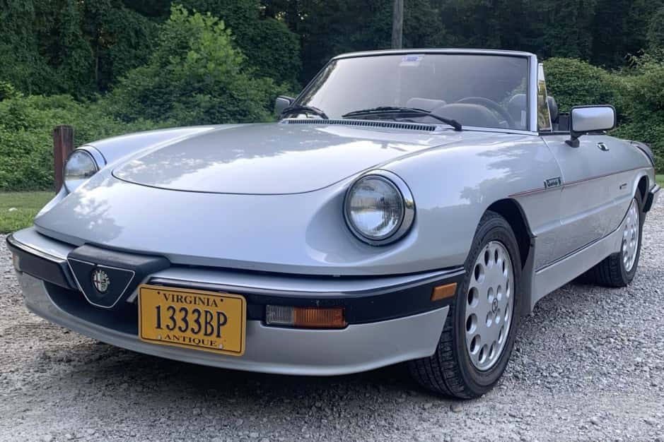 1986 Alfa Romeo 105/115 Spider Series 3 sold for $9,200
