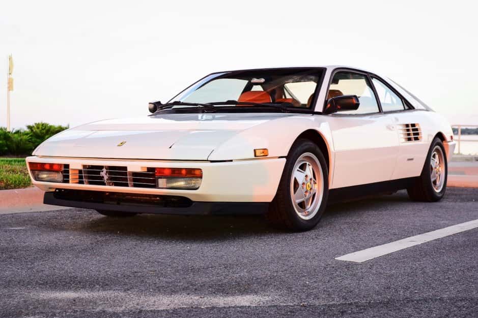 1989 Ferrari Mondial sold for $62,518