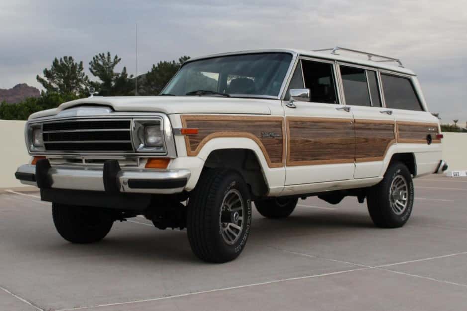 1987 Jeep SJ Grand Wagoneer sold for $28,000