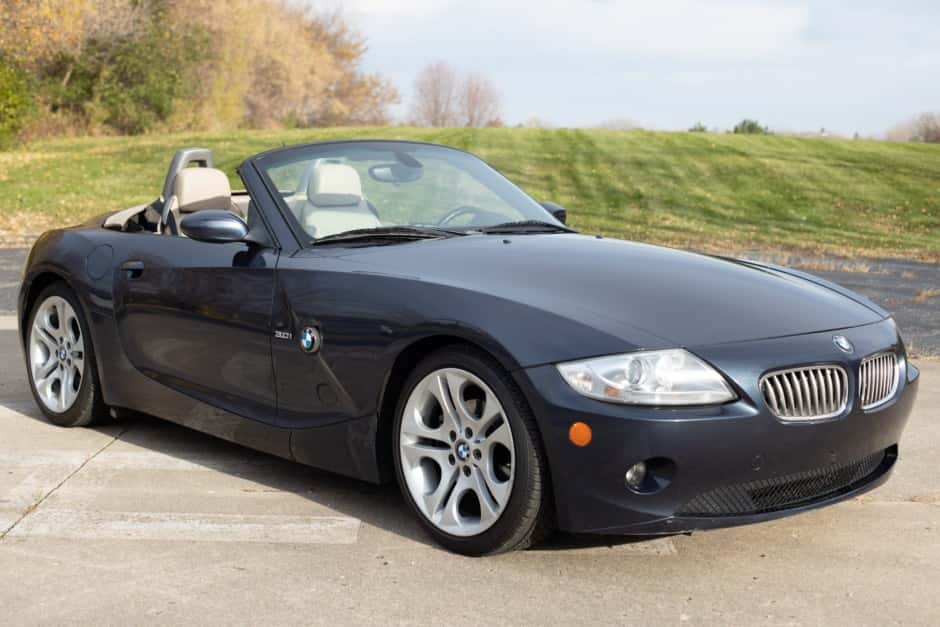 2005 BMW Z4 Roadster E85 sold for $9,422