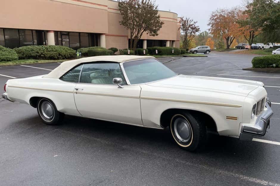 1975 Oldsmobile 88 sold for $6,000