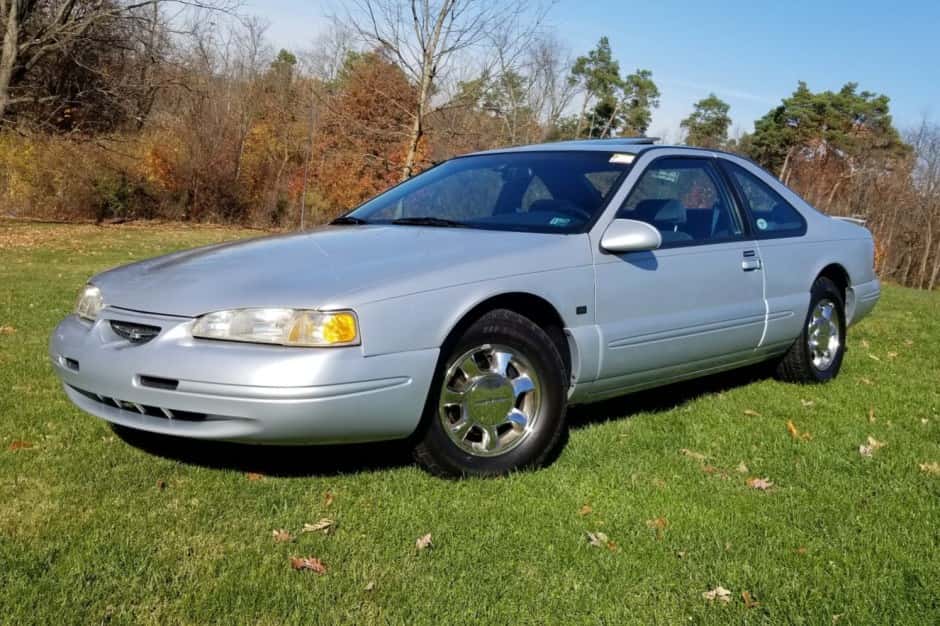 1997 Ford Thunderbird (1989-1997) sold for $4,500