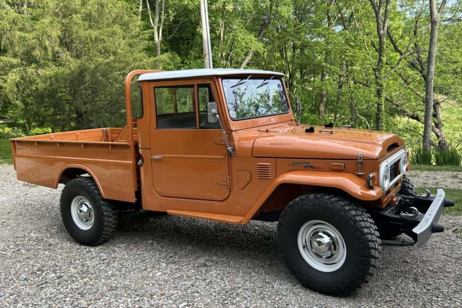 1974 Toyota Land Cruiser FJ45 sold for $36,500