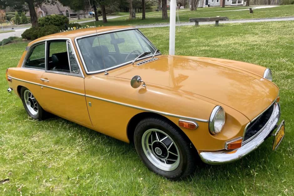 1971 MG MGB sold for $14,500