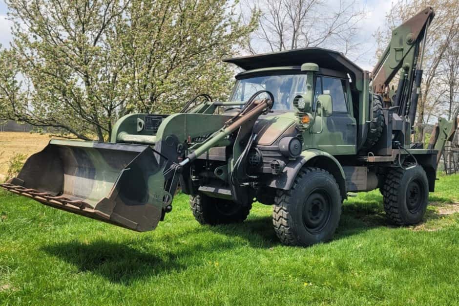 1989 Mercedes-Benz Unimog sold for $31,000
