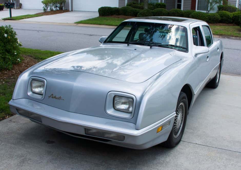 1990 Studebaker Avanti sold for $12,750
