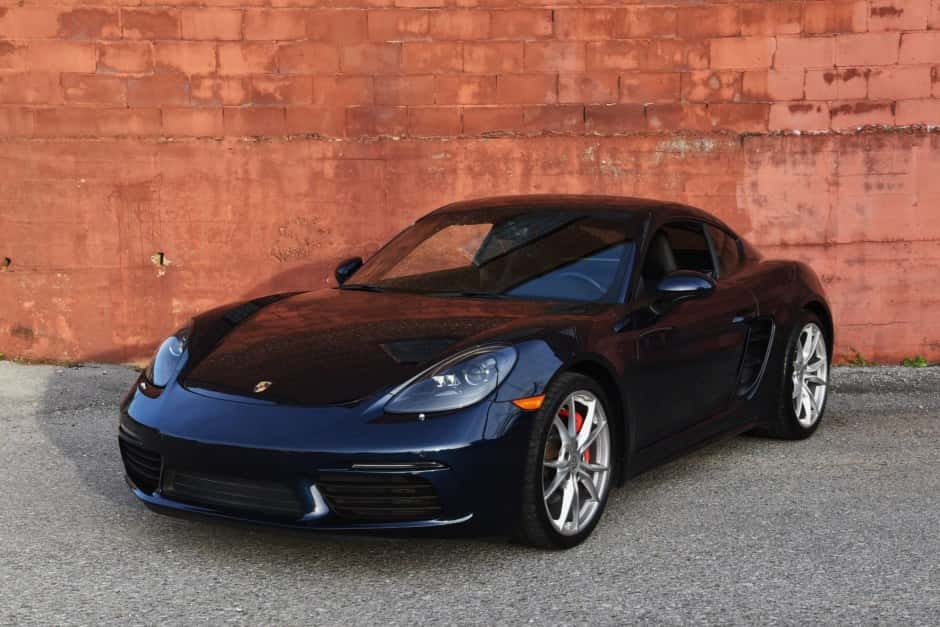 2018 Porsche 982 718 Cayman sold for $46,250