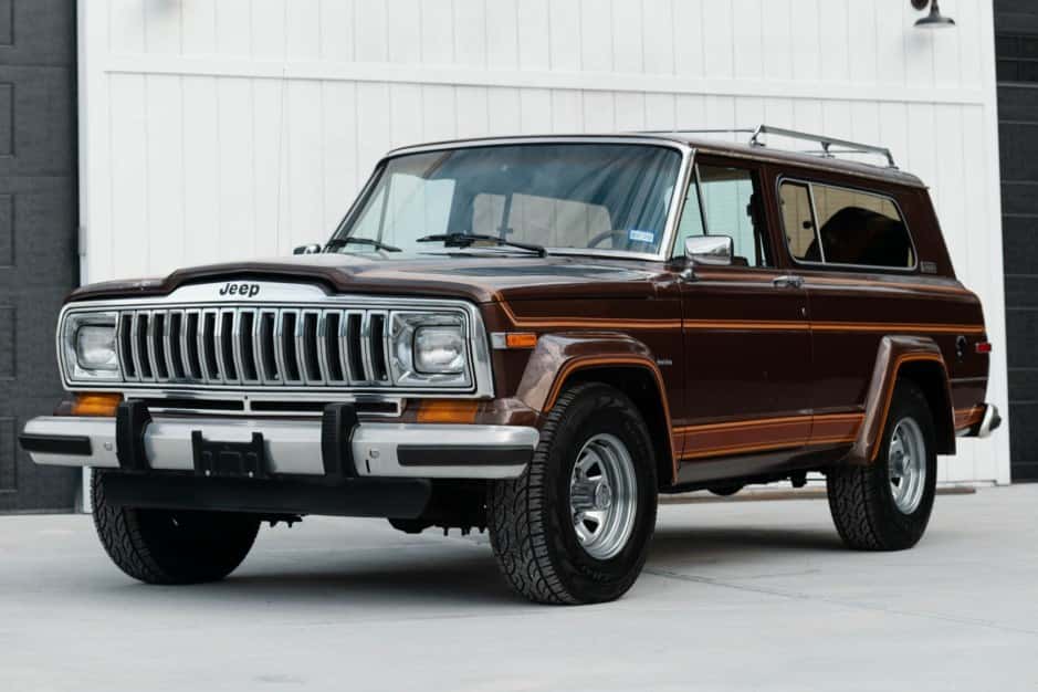 1983 Jeep SJ Cherokee sold for $29,500