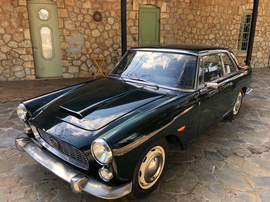 1961 Lancia Flaminia sold for $31,000