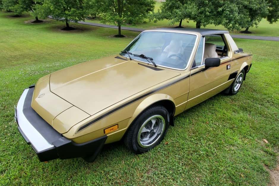 1979 Fiat X1/9 sold for $8,800