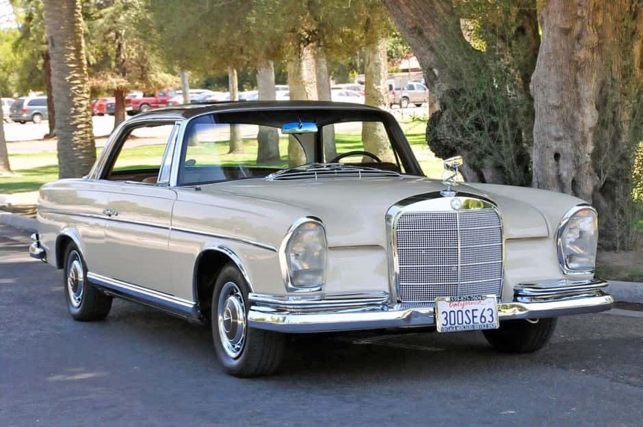 1963 Mercedes-Benz W112 sold for $62,000
