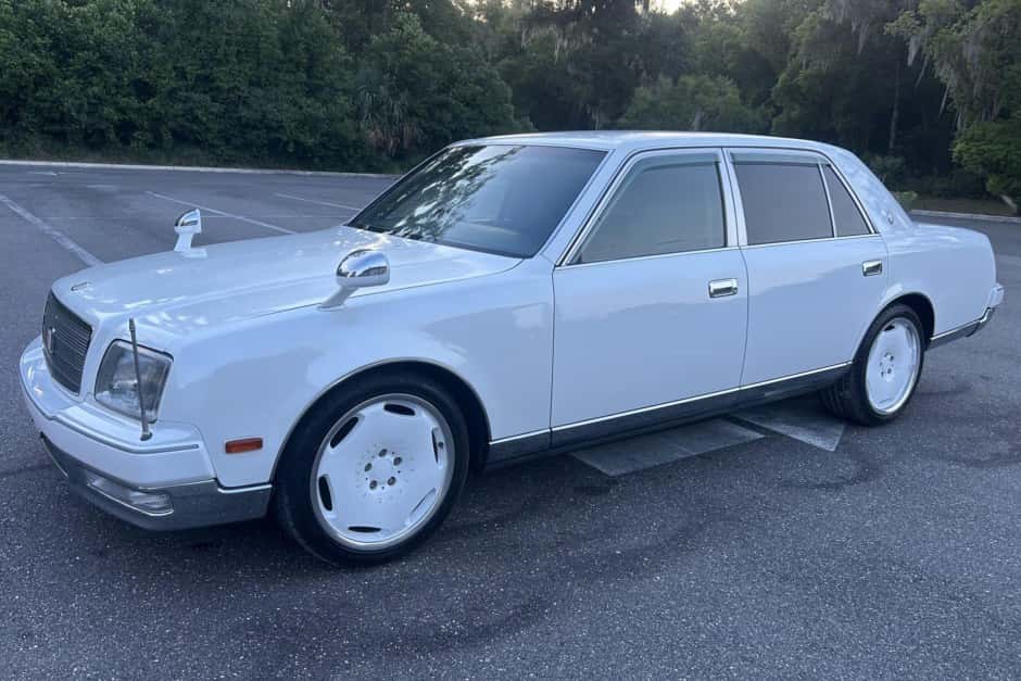 1997 Toyota Century sold for $10,000
