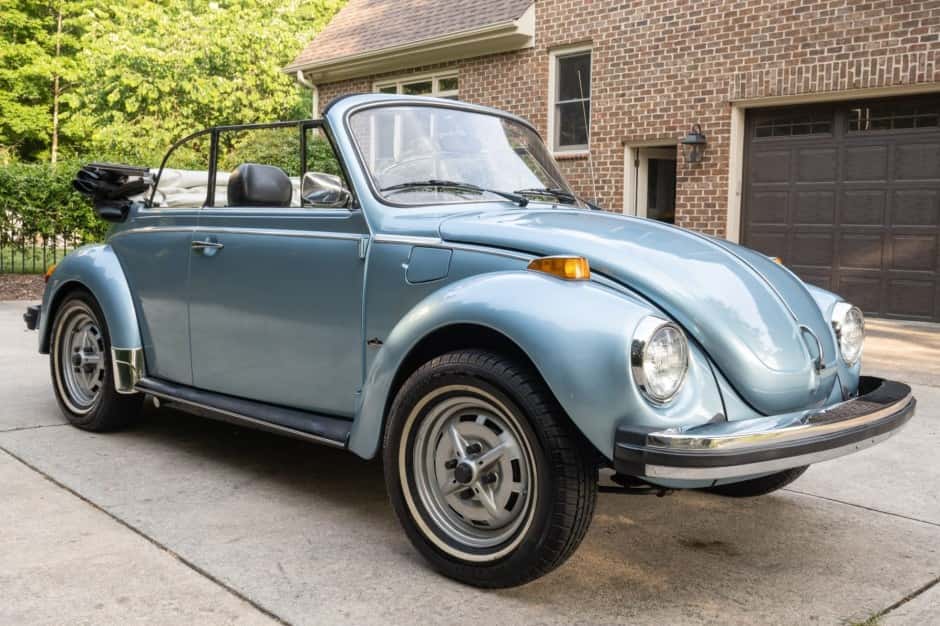 1979 Volkswagen Super Beetle sold for $14,300