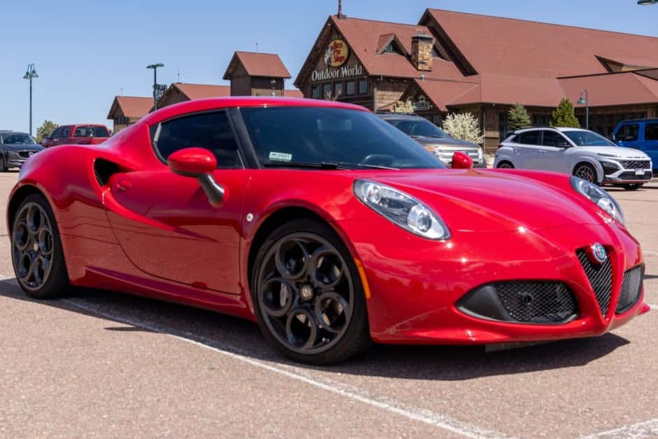 2017 Alfa Romeo 4C sold for $44,263