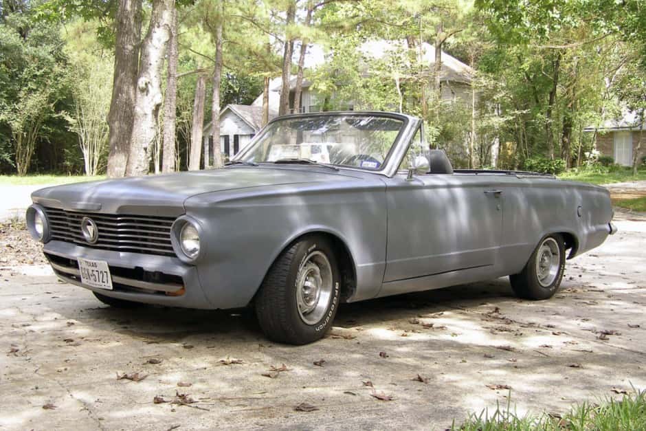 1965 Plymouth Valiant sold for $6,100