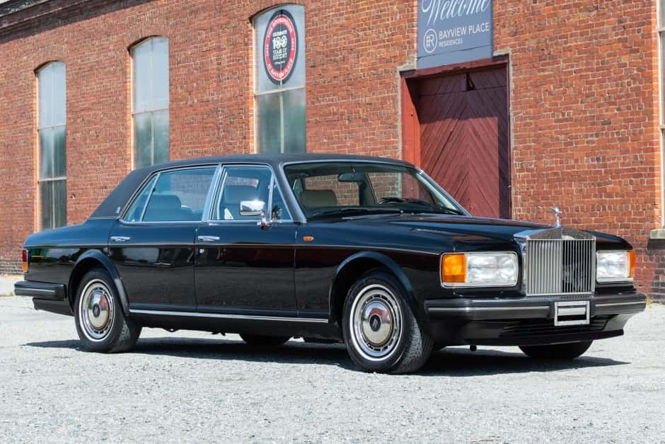 1990 Rolls-Royce SZ Silver Spirit & Silver Spur sold for $15,000