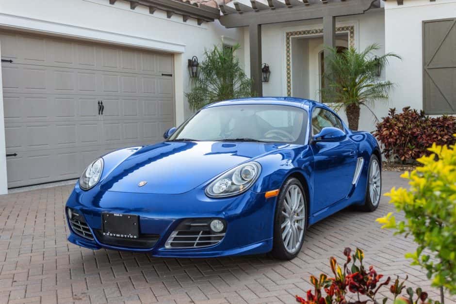 2010 Porsche 987 Cayman sold for $54,000