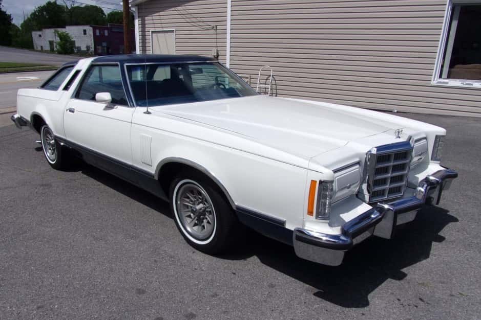 1979 Ford Thunderbird (1977-1979) sold for $11,750