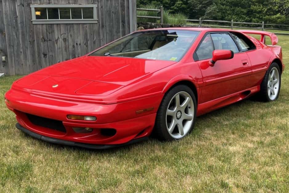 1999 Lotus Esprit sold for $71,000