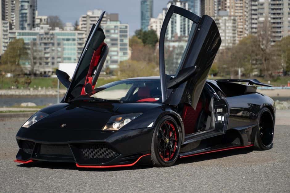 2005 Lamborghini Murciélago sold for $199,553