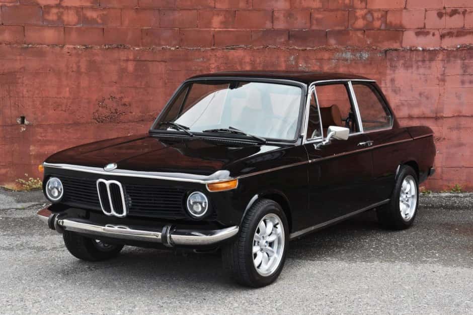 1976 BMW 2002 sold for $11,500