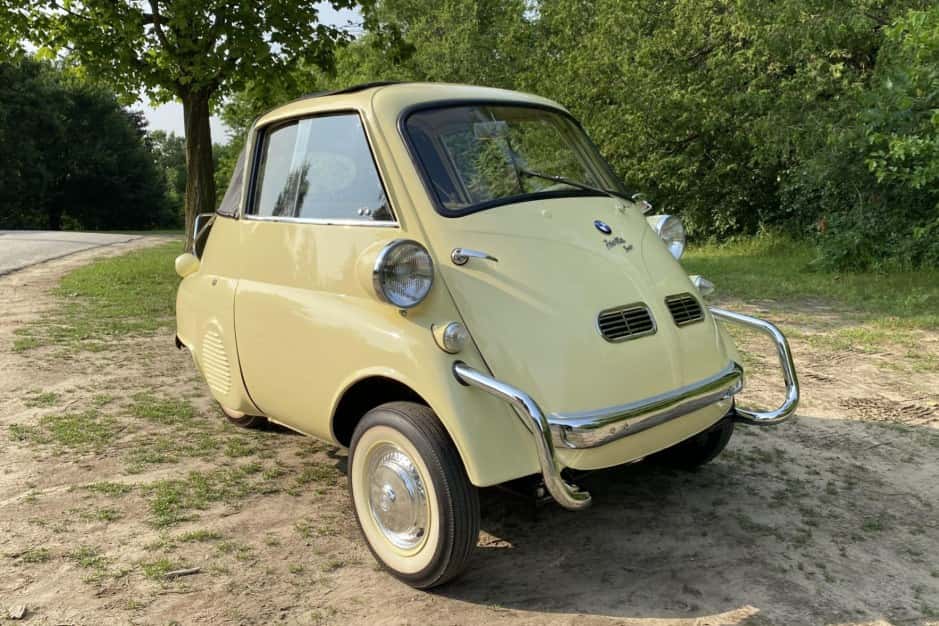 1957 BMW Isetta sold for $42,000