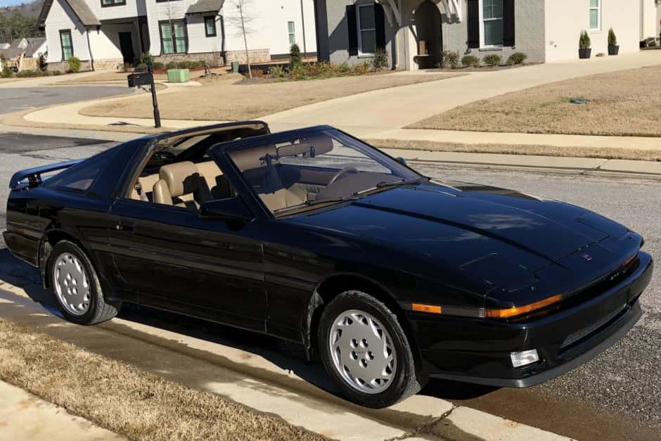 1987 Toyota Supra A70 (1986-1992) sold for $10,300