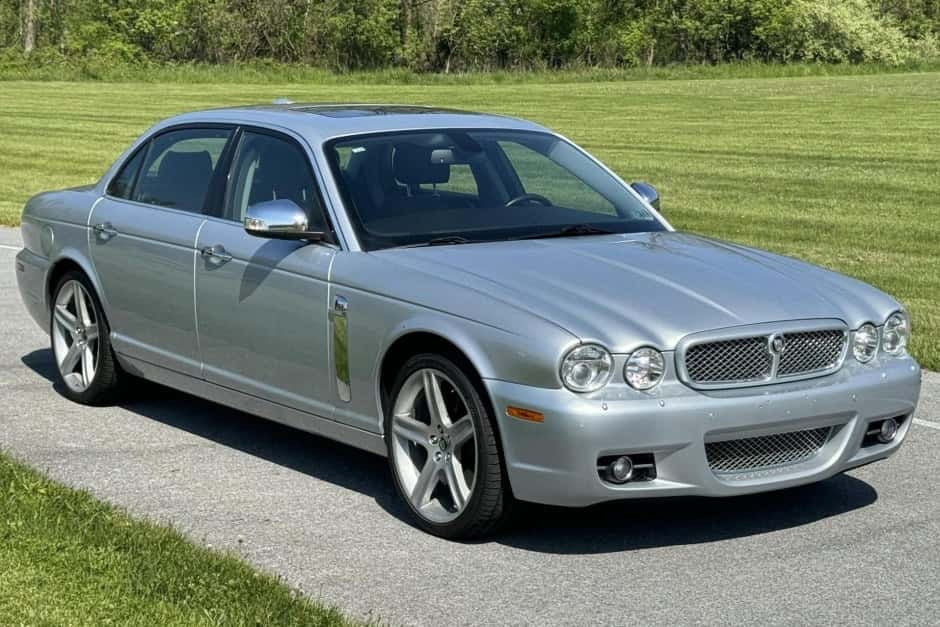 2008 Jaguar X350/X356/X358 XJ (2004-2009) sold for $41,250
