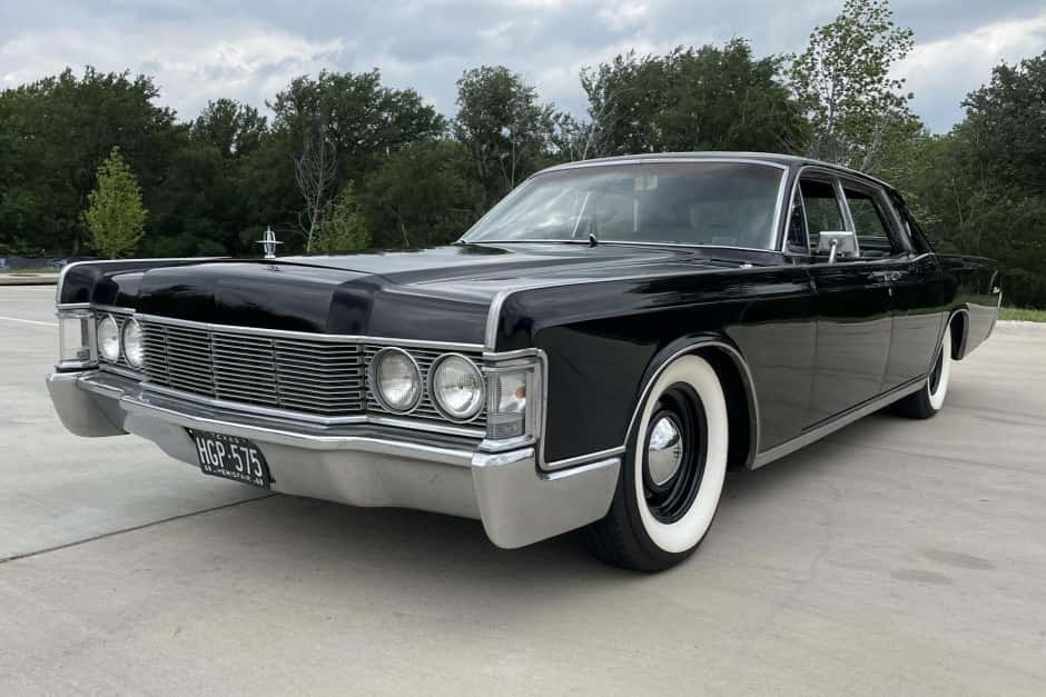 1968 Lincoln Continental (1961-1969) sold for $21,000