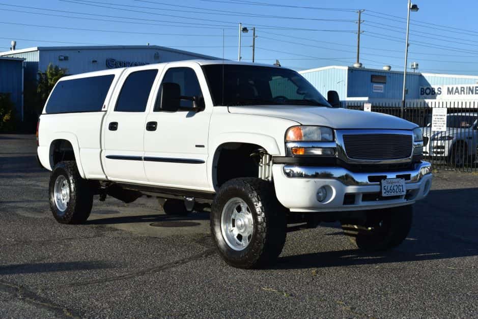 2007 GMC Sierra HD (GMT800 2000-2007) sold for $21,750