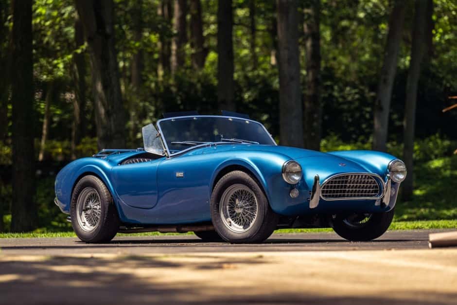 1963 Shelby Cobra Mk I, II, & III sold for $925,000