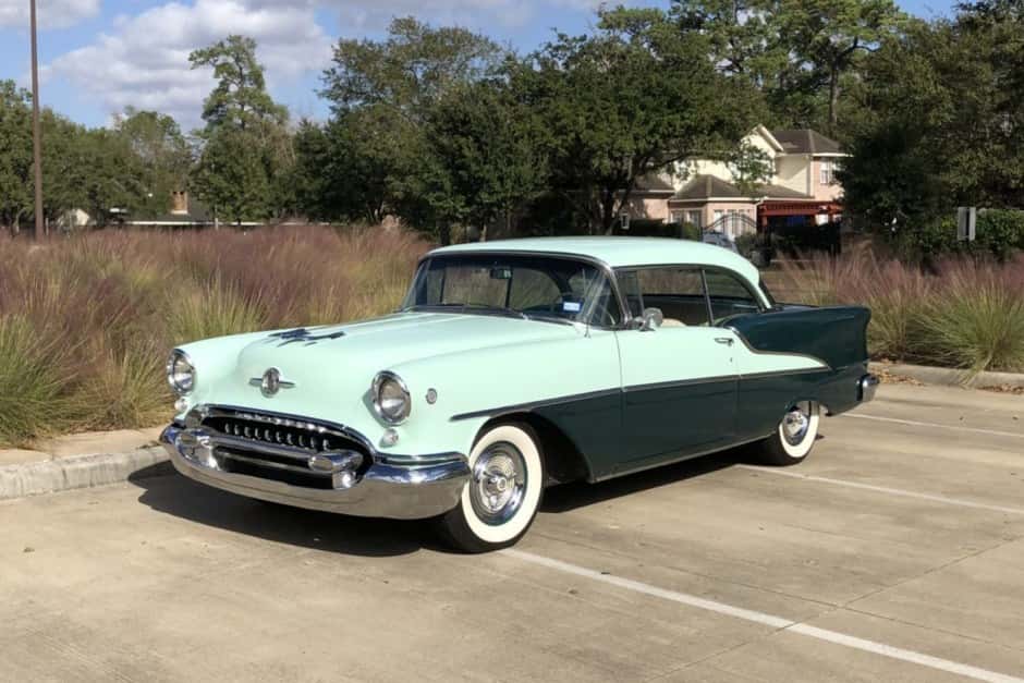 1955 Oldsmobile 88 sold for $15,501