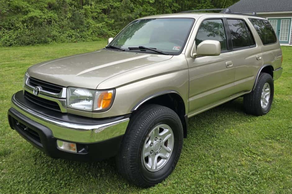 2002 Toyota 4Runner (N180) sold for $16,250