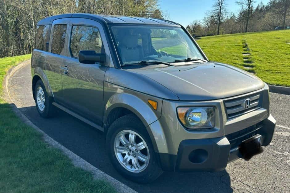 2007 Honda Element sold for $22,252