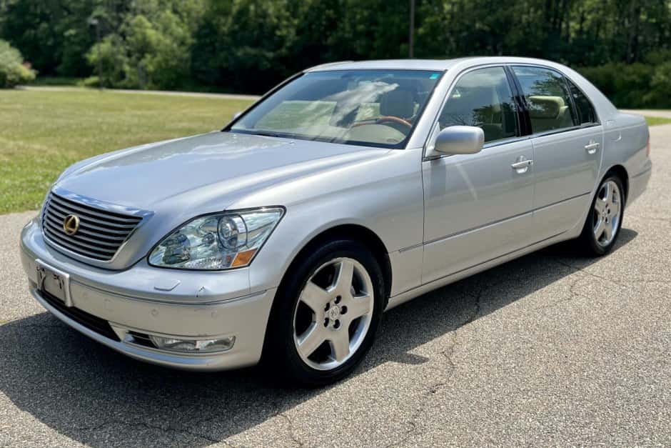 2005 Lexus LS Sedan sold for $17,600