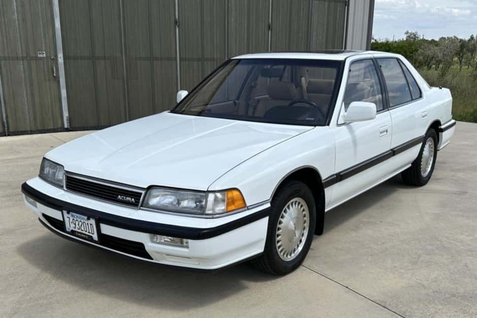 1990 Acura Legend sold for $16,200