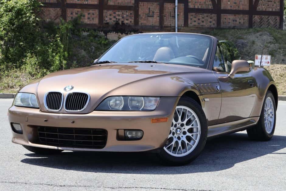 2000 BMW Z3 sold for $9,200