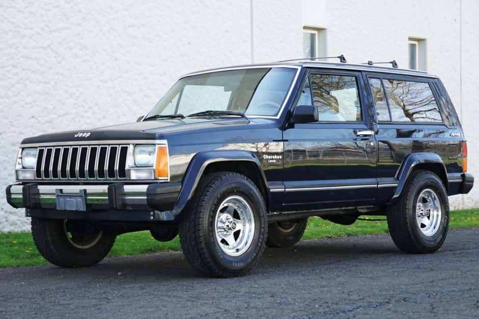 1987 Jeep XJ Cherokee sold for $21,649