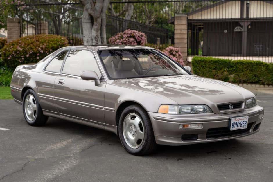 1994 Acura Legend sold for $18,528